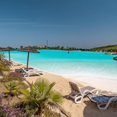 Alcazaba Lagoon 2379