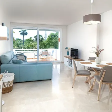 Alcazaba Lagoon 2379 *