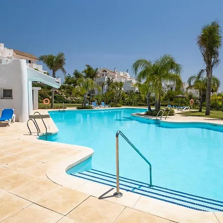 Alcazaba Lagoon 2379