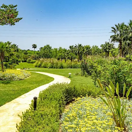 Alcazaba Lagoon 2379