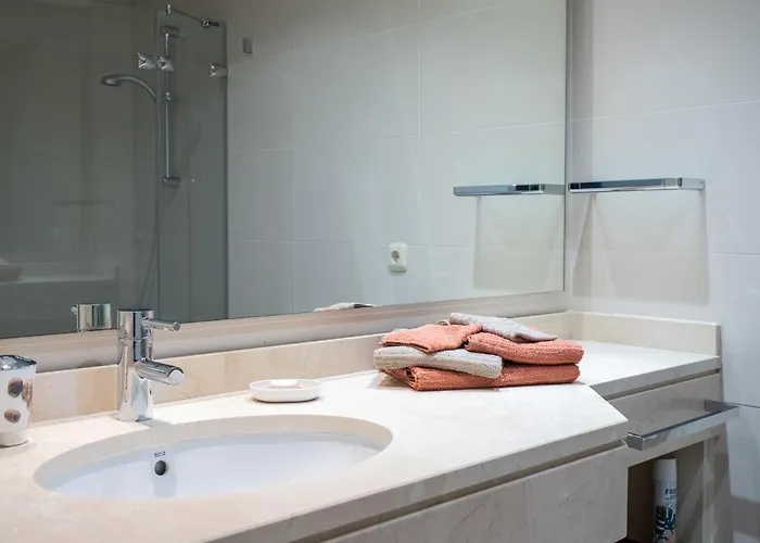 Alcazaba Lagoon 2379 *