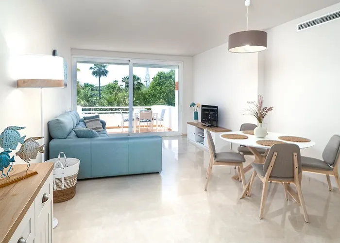 Alcazaba Lagoon 2379 *