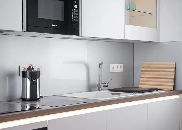 Alcazaba Lagoon 2379