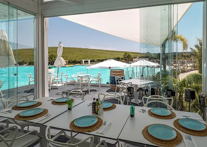 Alcazaba Lagoon 2379 *